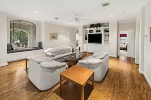 3411 Banbury Pl, Houston, TX 77027 - Photo 22
