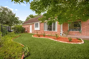 403 Nighthawk Ct, Sugar Land, TX 77478 - Photo 40