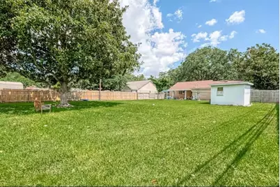 9654 Meadowland Drive, Houston, TX 77063 - Photo 8