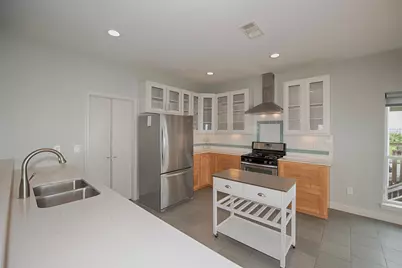 501 2nd Street, San Leon, TX 77539 - Photo 8