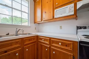 1111 Banks St, Houston, TX 77006 - Photo 16