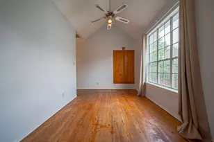 1111 Banks St, Houston, TX 77006 - Photo 4