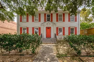 1111 Banks St, Houston, TX 77006 - Photo 1