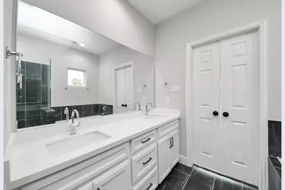 6910 J W Peavy Drive, Houston, TX 77011 - Photo 28