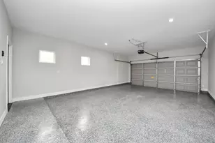 6910 J W Peavy Dr, Houston, TX 77011 - Photo 42