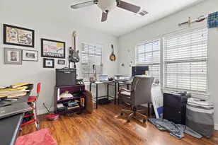 809 Howard St, Taylor, TX 76574 - Photo 14