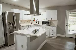 2702 Prairie Ave, Pasadena, TX 77506 - Photo 2