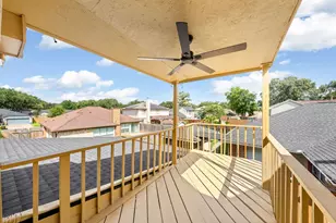 11423 Weathering Oaks Dr, Houston, TX 77066 - Photo 10