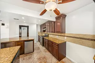 11423 Weathering Oaks Dr, Houston, TX 77066 - Photo 4