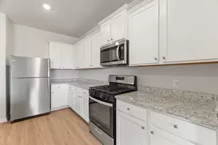 2550 Green Jasper Dr, Rosharon, TX 77583 - Photo 4