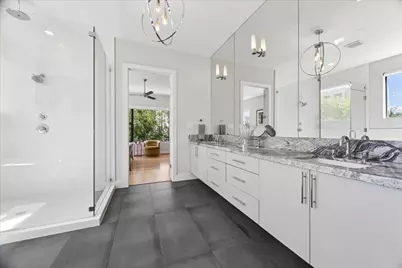 1311 Castle Court #A, Houston, TX 77006 - Photo 16