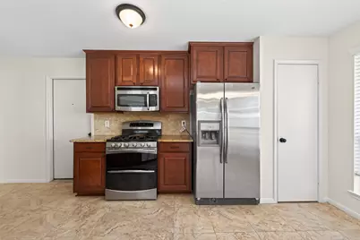 2215 Friarwood Trail, Kingwood, TX 77339 - Photo 12