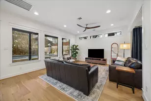 1010 W 42nd St, Houston, TX 77018 - Photo 14