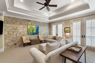 1010 Nantucket Dr, Houston, TX 77057 - Photo 38