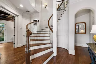 1010 Nantucket Dr, Houston, TX 77057 - Photo 4