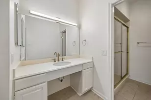 2475 Underwood St, Houston, TX 77030 - Photo 6