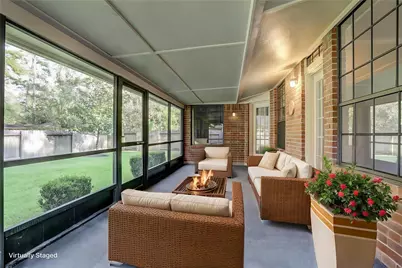10 Heathstone Place, The Woodlands, TX 77381 - Photo 4