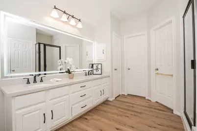 10 Heathstone Place, The Woodlands, TX 77381 - Photo 12
