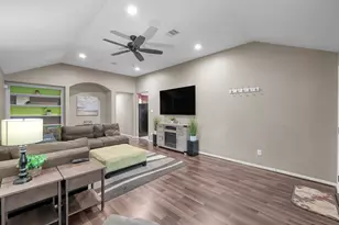 29341 Forest Floor Ln, Spring, TX 77386 - Photo 4