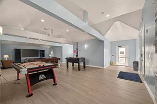 4211 Pointe W Dr, Galveston, TX 77554 - Photo 38