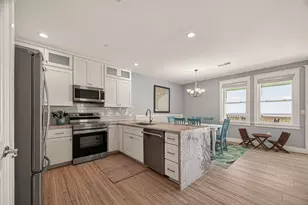 4211 Pointe W Dr, Galveston, TX 77554 - Photo 4