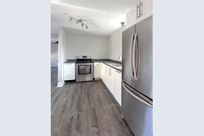 6832 Ave I #B, Houston, TX 77011 - Photo 2