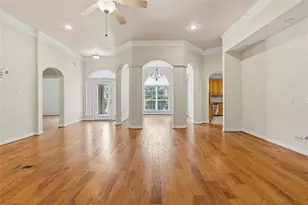 106 Lazy Springs Dr, Conroe, TX 77356 - Photo 6
