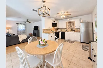 118 W Mahan Street, Richwood, TX 77531 - Photo 4
