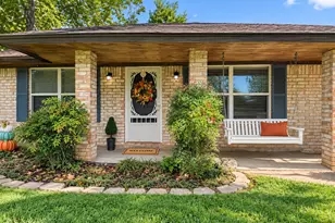 118 W Mahan St, Richwood, TX 77531 - Photo 1