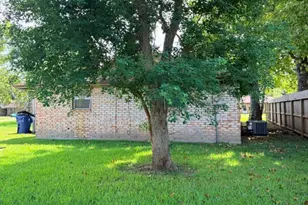 118 W Mahan St, Richwood, TX 77531 - Photo 18