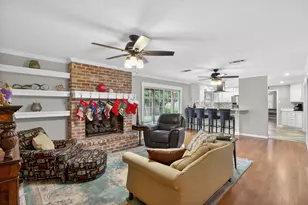 310 Pinemont Dr, Sour Lake, TX 77659 - Photo 16