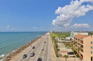 9520 Seawall Blvd, Galveston, TX 77554 - Photo 4