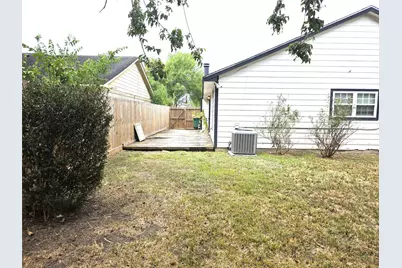 13031 Ambrose Street, Houston, TX 77045 - Photo 26