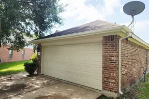 9803 Wedgeford Ct, Houston, TX 77044 - Photo 4
