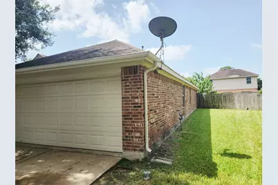 9803 Wedgeford Court, Houston, TX 77044 - Photo 4
