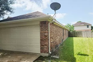 9803 Wedgeford Ct, Houston, TX 77044 - Photo 4