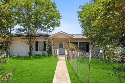1026 Beach Vw, Seven Points, TX 75143 - Photo 2