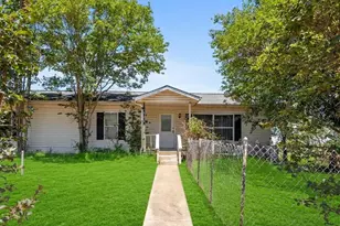 1026 Beach View, Seven Points, TX 75143 - Photo 2
