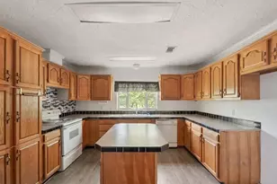 1026 Beach View, Seven Points, TX 75143 - Photo 14