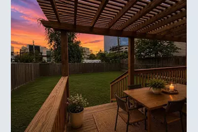 1968 W McKinney Street, Houston, TX 77019 - Photo 18