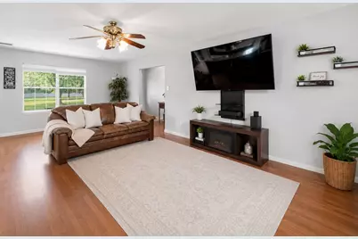 5040 County Road 31, Angleton, TX 77515 - Photo 8