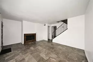 9350 Country Creek Dr, Houston, TX 77036 - Photo 8