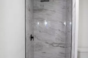 1623 W 6th St, Freeport, TX 77541 - Photo 14