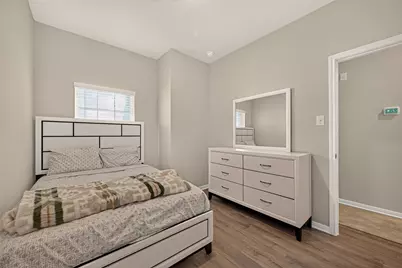 6402 Autumn Equinox Drive, Houston, TX 77048 - Photo 18
