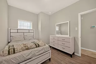 6402 Autumn Equinox Dr, Houston, TX 77048 - Photo 18