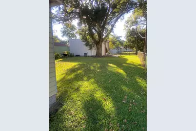 1706 Katy Avenue, Bay City, TX 77414 - Photo 14