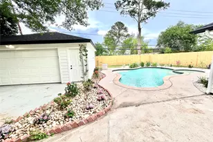 2511 Briarpark Dr, Houston, TX 77042 - Photo 12