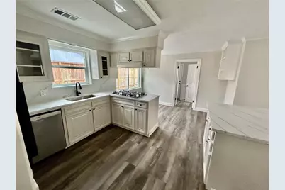2511 Briarpark Drive, Houston, TX 77042 - Photo 22