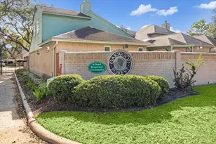 8042 Oakwood Forest Dr, Houston, TX 77040 - Photo 2