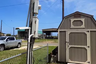 638 County Rd 209, Sargent, TX 77414 - Photo 22